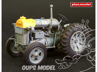 Plus Model kit resine 448 FORDSON N ROYAL AIR FORCE 1942 1/35