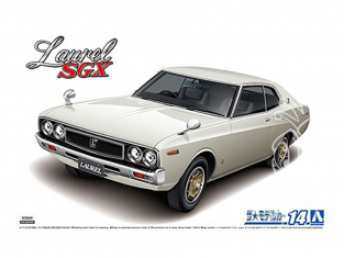 Aoshima maquette voiture 59500 Nissan Laurel KHC130 HT2000SGX 1972 1/24